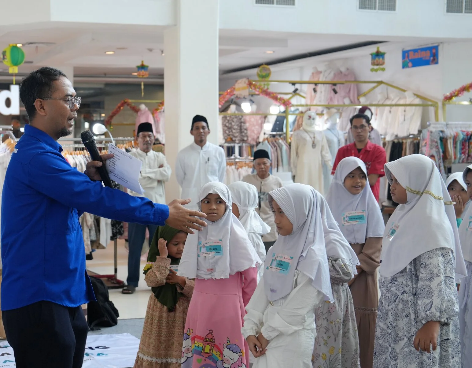 Foto 24 dari album Belanja Bareng Yatim Dhuafa Difabel 2026